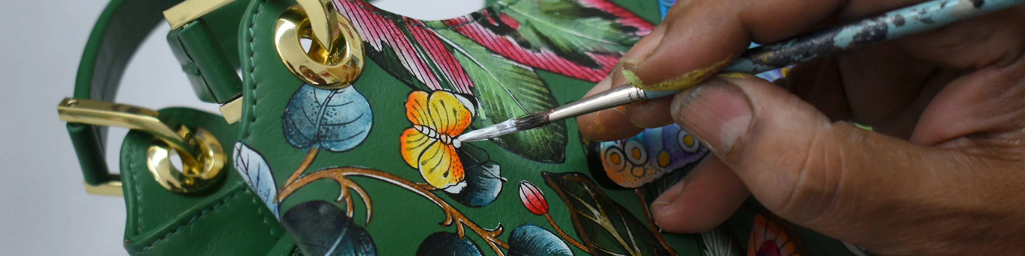 Dancing Leaves - Anuschka