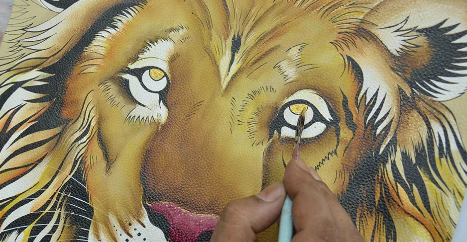 Lion Pride Tan - Anuschka