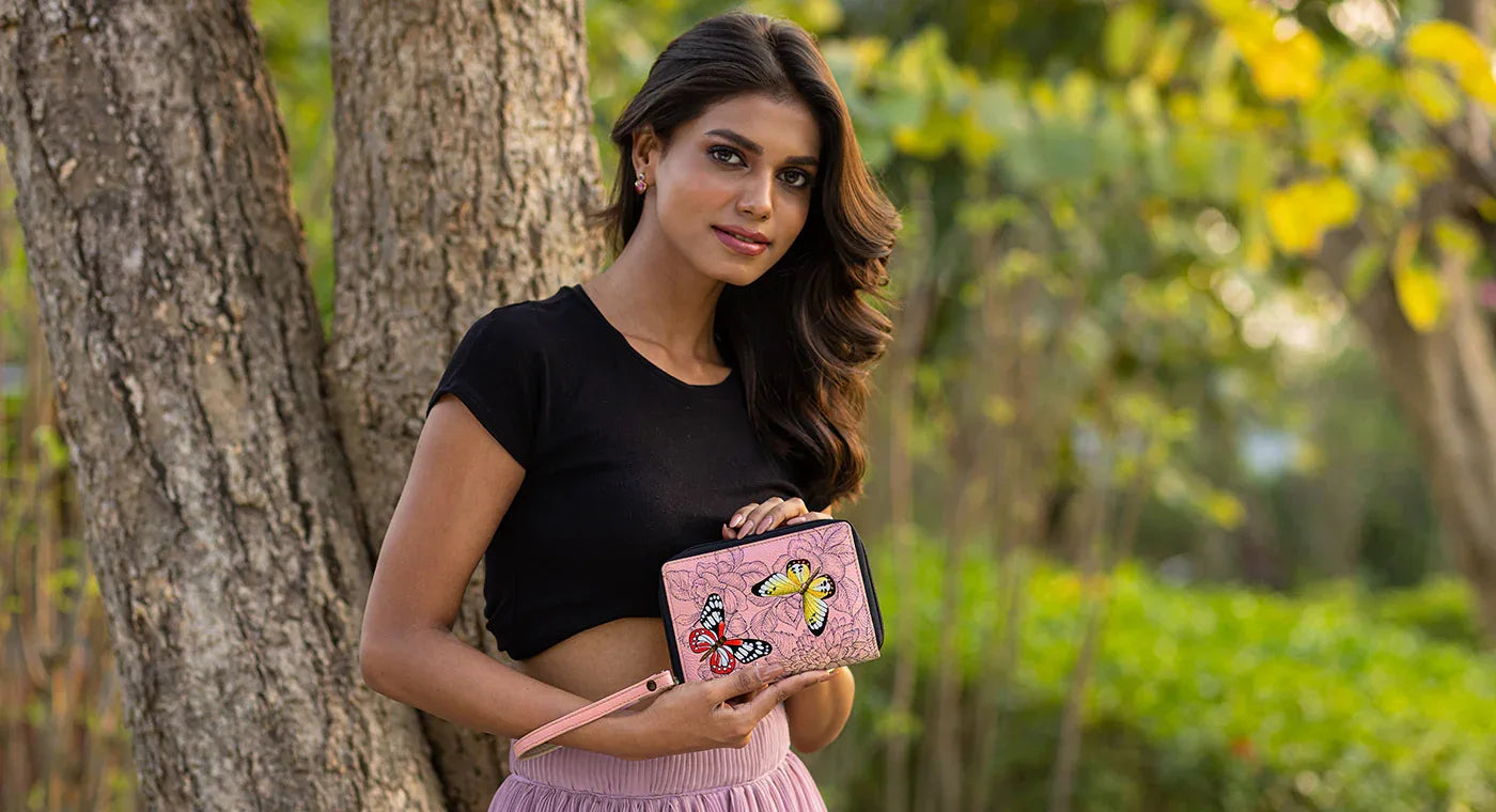 ANNA TRAVEL ACCESSORIES - Anuschka