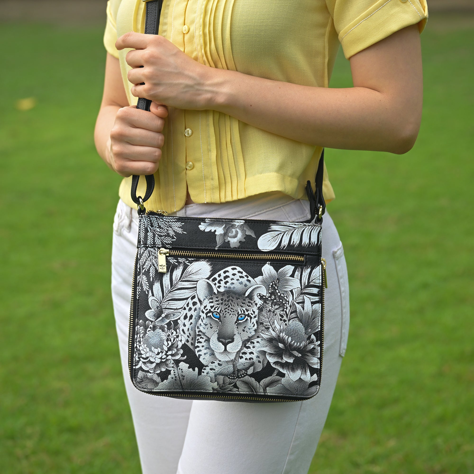 Expandable Travel Crossbody - 550