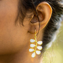 Load image into Gallery viewer, Foliage Earrings - VER0005
