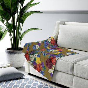 Dreamy Floral Velveteen Plush Blanket