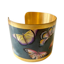 Load image into Gallery viewer, Gold plated Cuff - 4300
