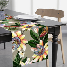 Load image into Gallery viewer, Floral Passion - Table Runner - 
