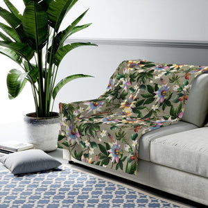 Floral Passion Velveteen Plush Blanket